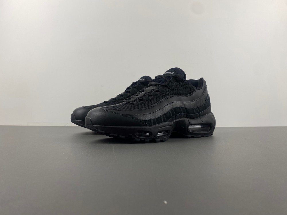 Air Max 95 Essential 'Triple Black' CL3705-001