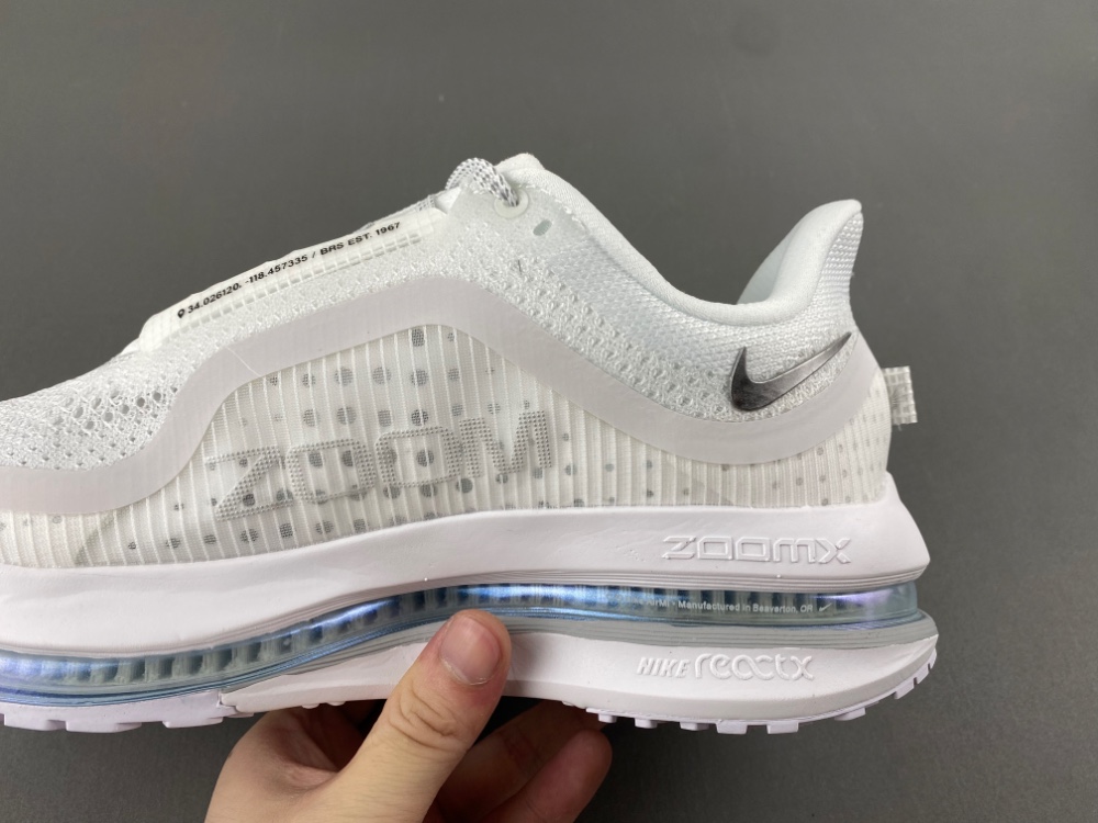 Nike Pegasus Premium “White”HQ2592-102