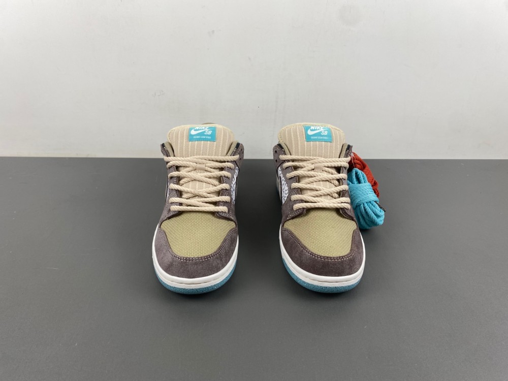 Nike SB Dunk Low “Big Money Savings FZ3129-200