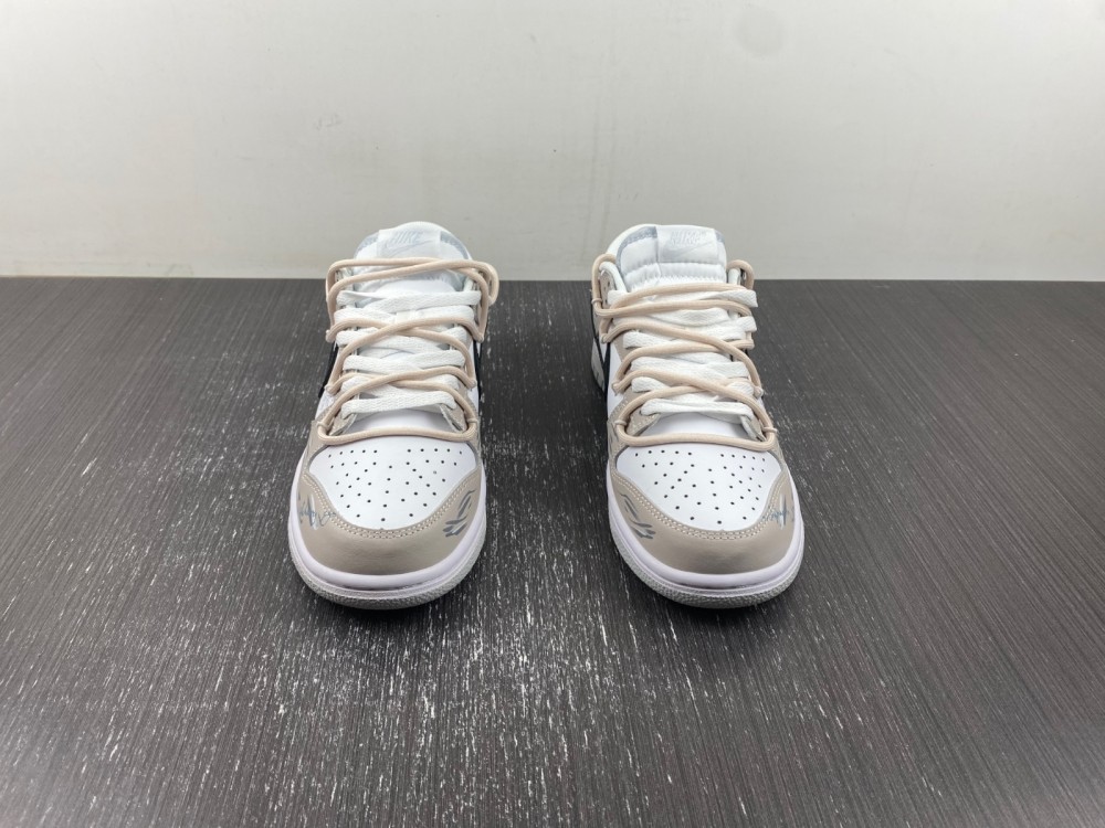 Nike Dunk Low DV0831-102