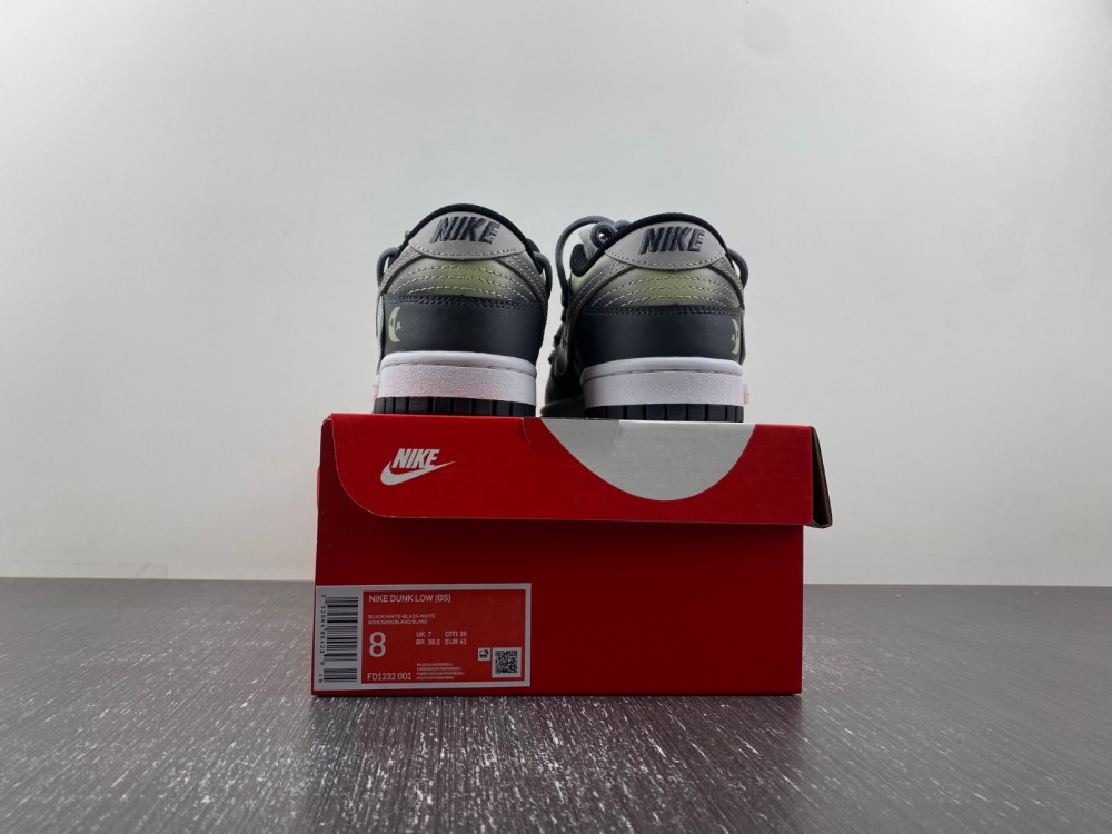 Nike Dunk Low MOON DV0831-104