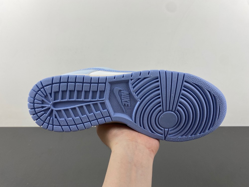 WMNS DUNK LOW NEXT NATURE 