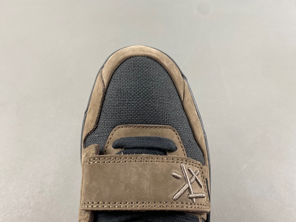 Travis Scott x Air Jordan 1 Low DZ4137-701