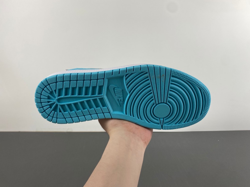 Travis Scott x Air Jordan 1 DM7866-771