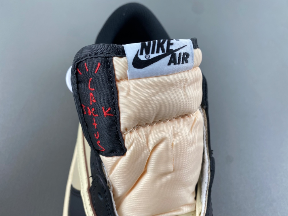 Travis Scott x Air Jordan 1 Low DM7866-201