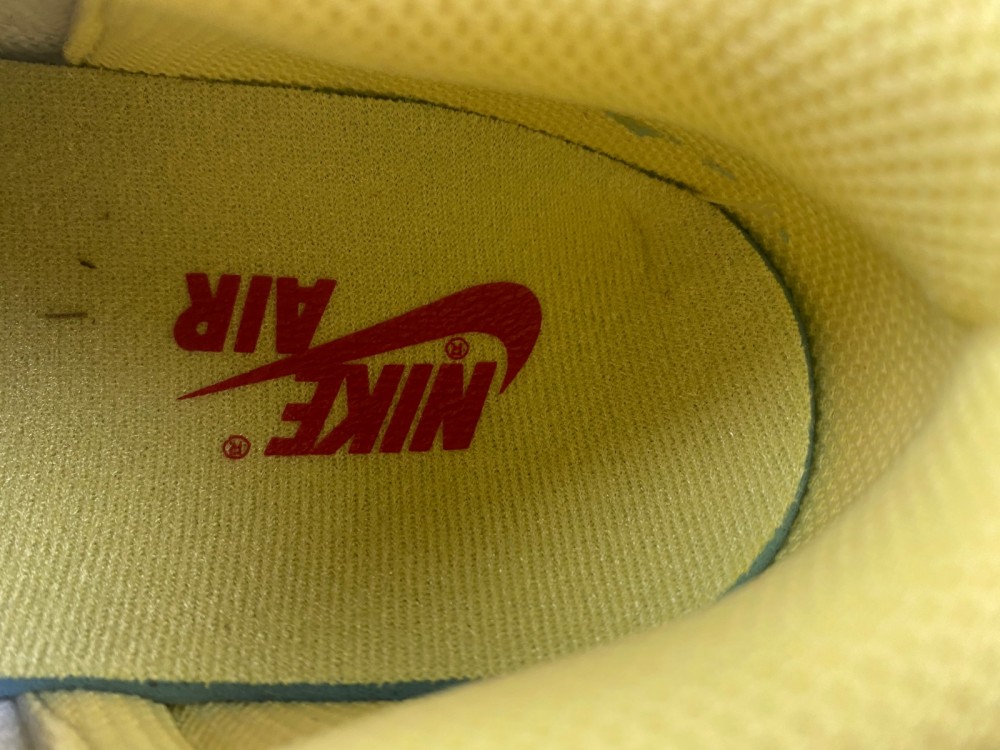 Travis Scott x Air Jordan CQ4277-112