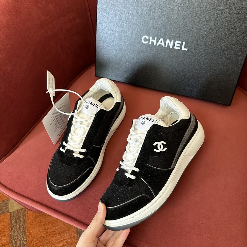 Chanel Sneaker
