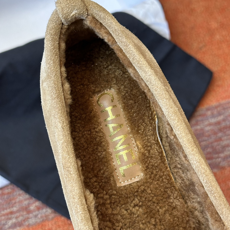 Chanel  Suede  loafers