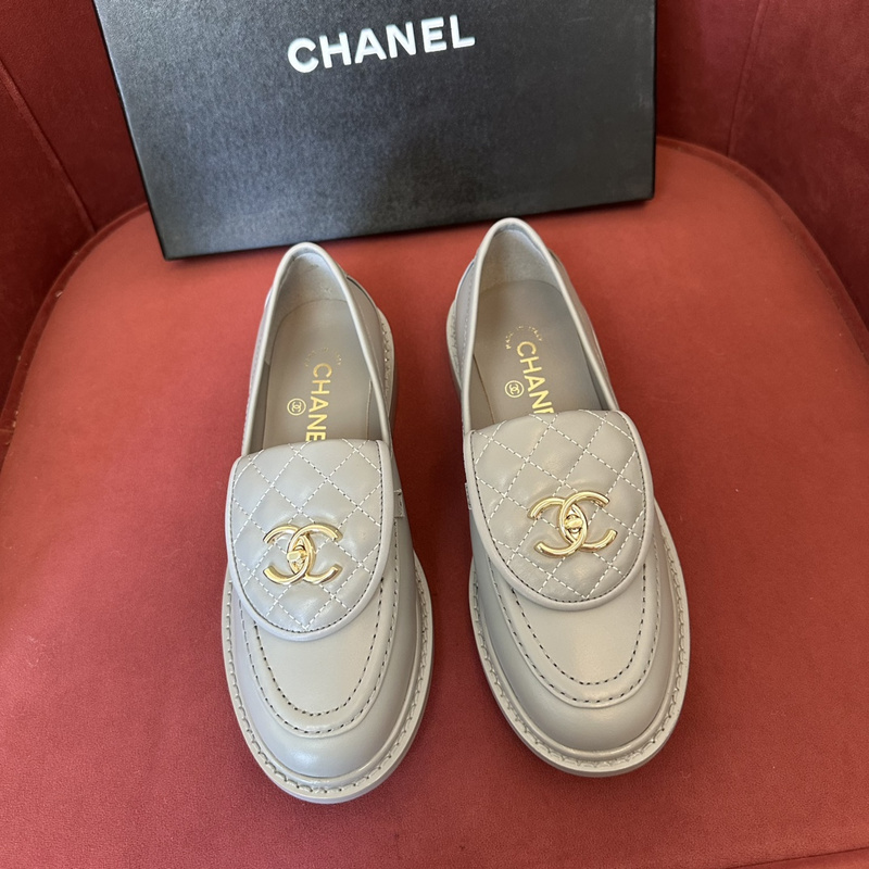 Chanel Leather CC Logo Loafers