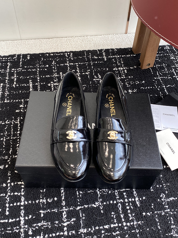 Chanel Leather CC Logo Loafers
