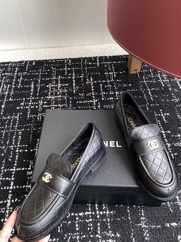 Chanel Leather CC Logo Loafers