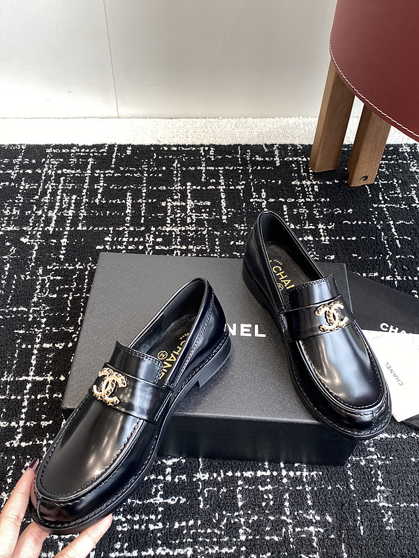 Chanel Leather CC Logo Loafers