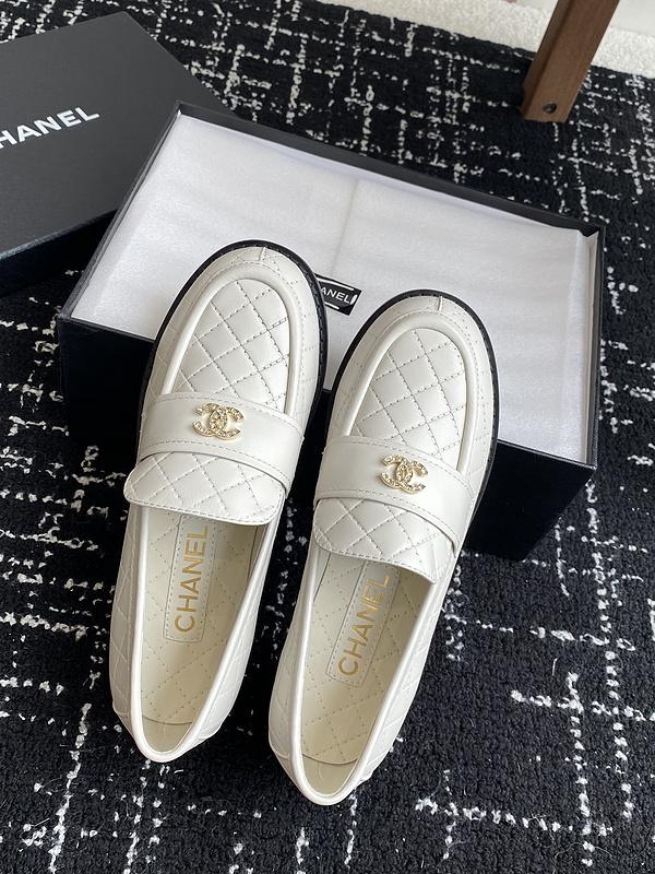 Chanel Leather CC Logo Loafers
