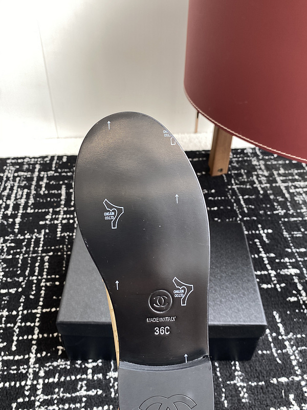 Chanel Leather CC Logo Loafers