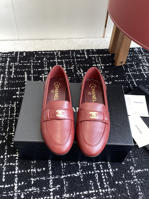 Chanel Leather CC Logo Loafers