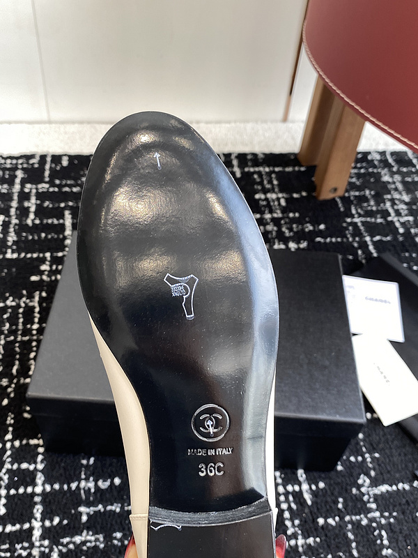 Chanel  Leather CC Logo Loafers