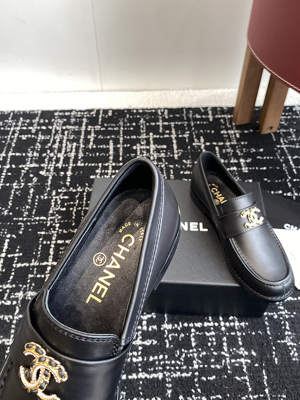 Chanel Leather CC Logo Loafers