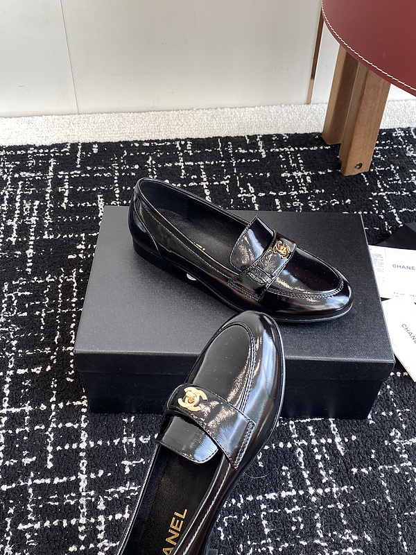 Chanel  Leather CC Logo Loafers