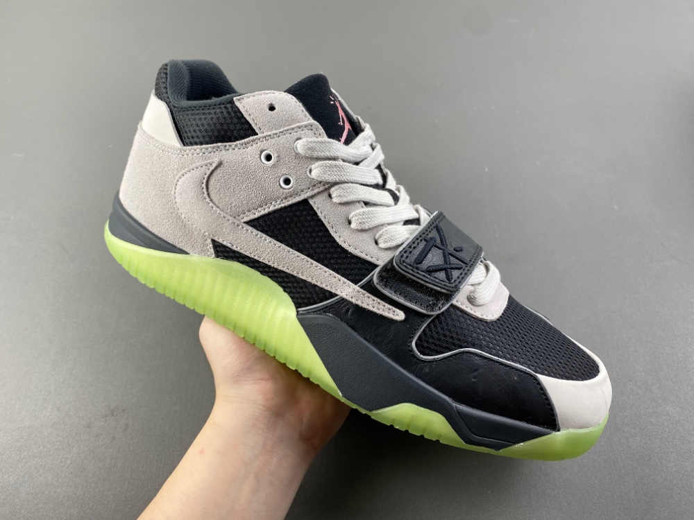 Chase B x Travis Scott x Jordan Jumpman Jack TR IH7971-001