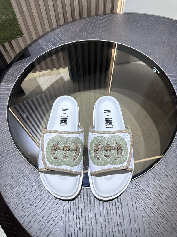 GUCCI SLIDE