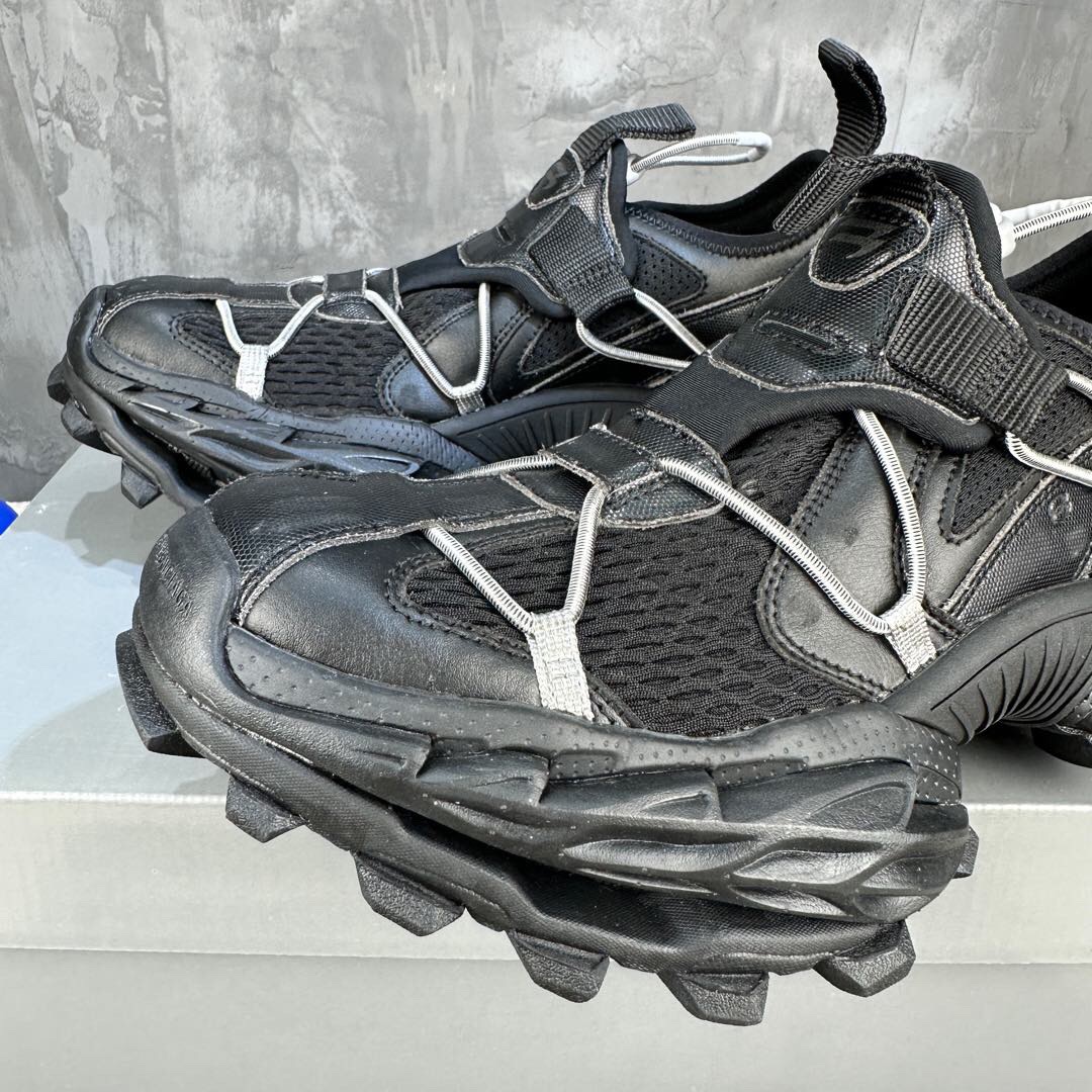 Balenciaga Hike sneaker