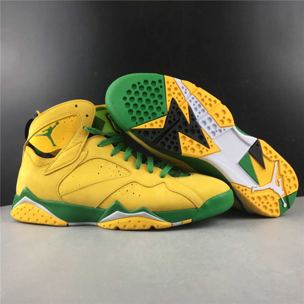 Air Jordan 7 Oregon Ducks PE 