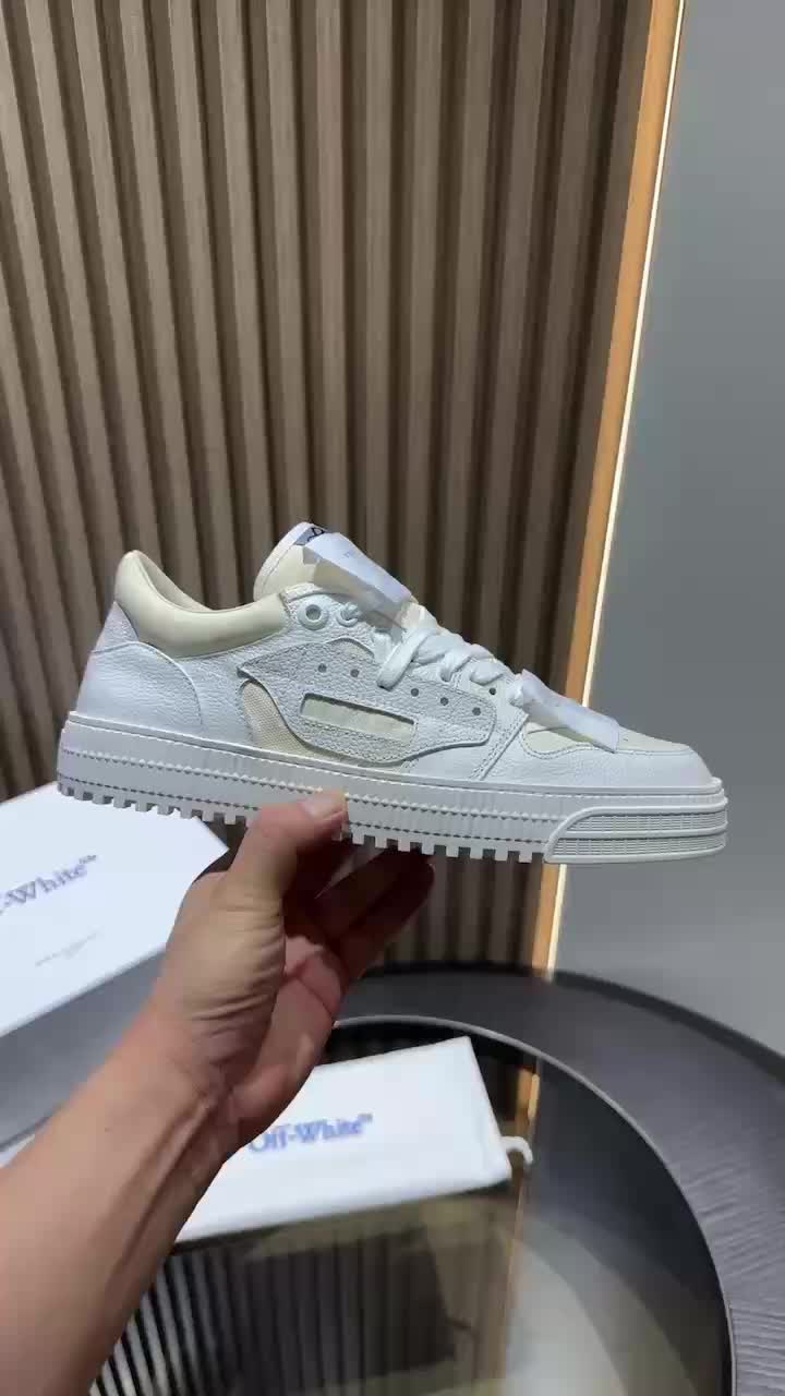 Off-white Low 3.0 Off Court Sneakers