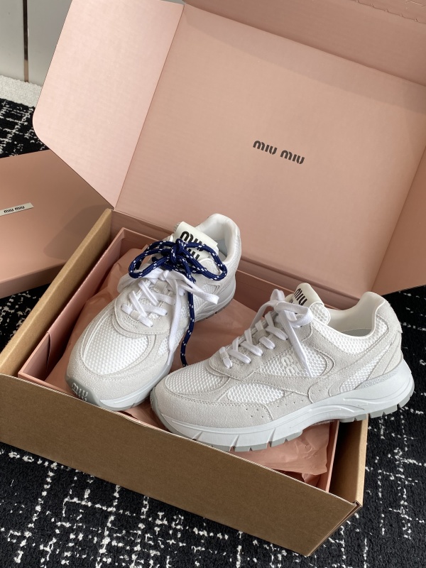 MIU M x NEW BALANCE TRAINERS