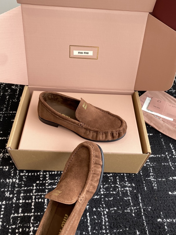 Suede Ruched Mocassin Loafers