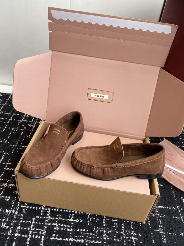 Suede Ruched Mocassin Loafers
