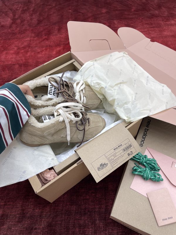 Miumiu x New Balance 530 Classic Sneaker