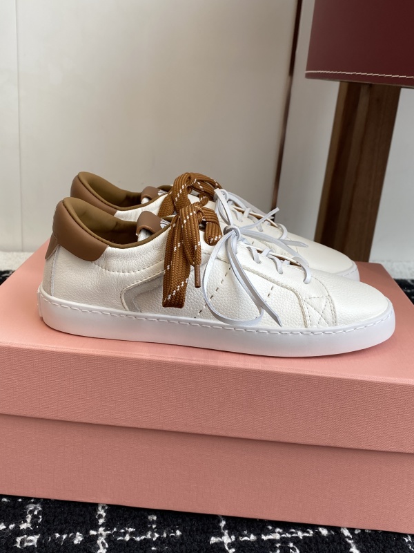 MiuMiu Sneakers