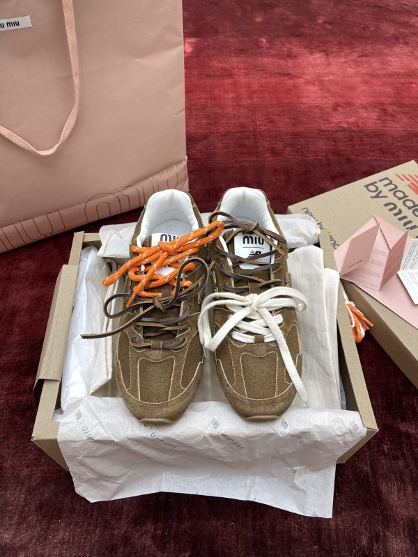Miumiu x New Balance 530 Classic Sneaker