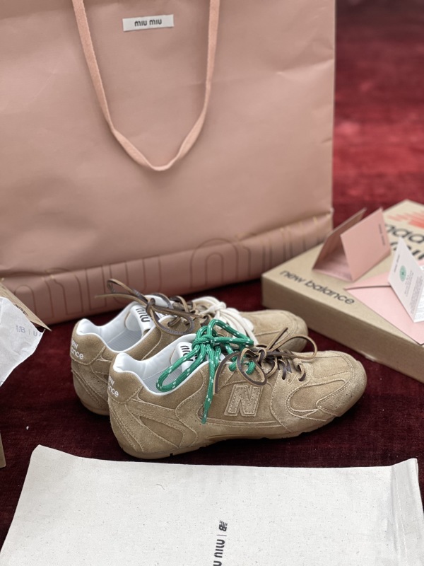 Miumiu x New Balance 530 Classic Sneaker