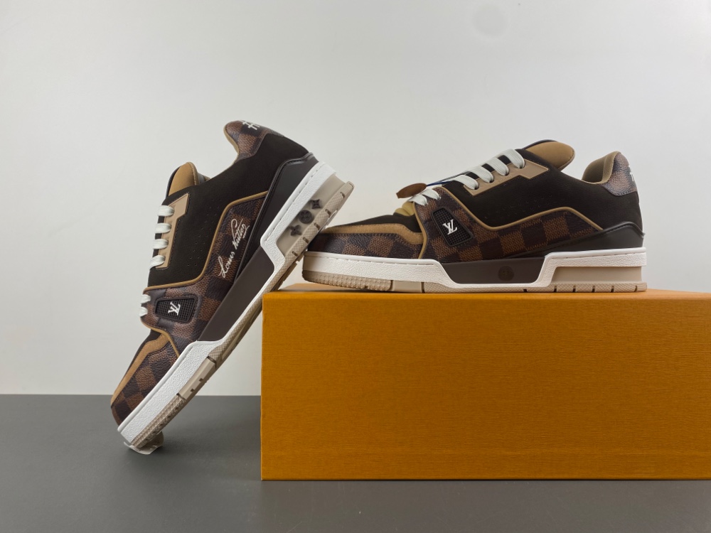 LV Trainer Sneaker