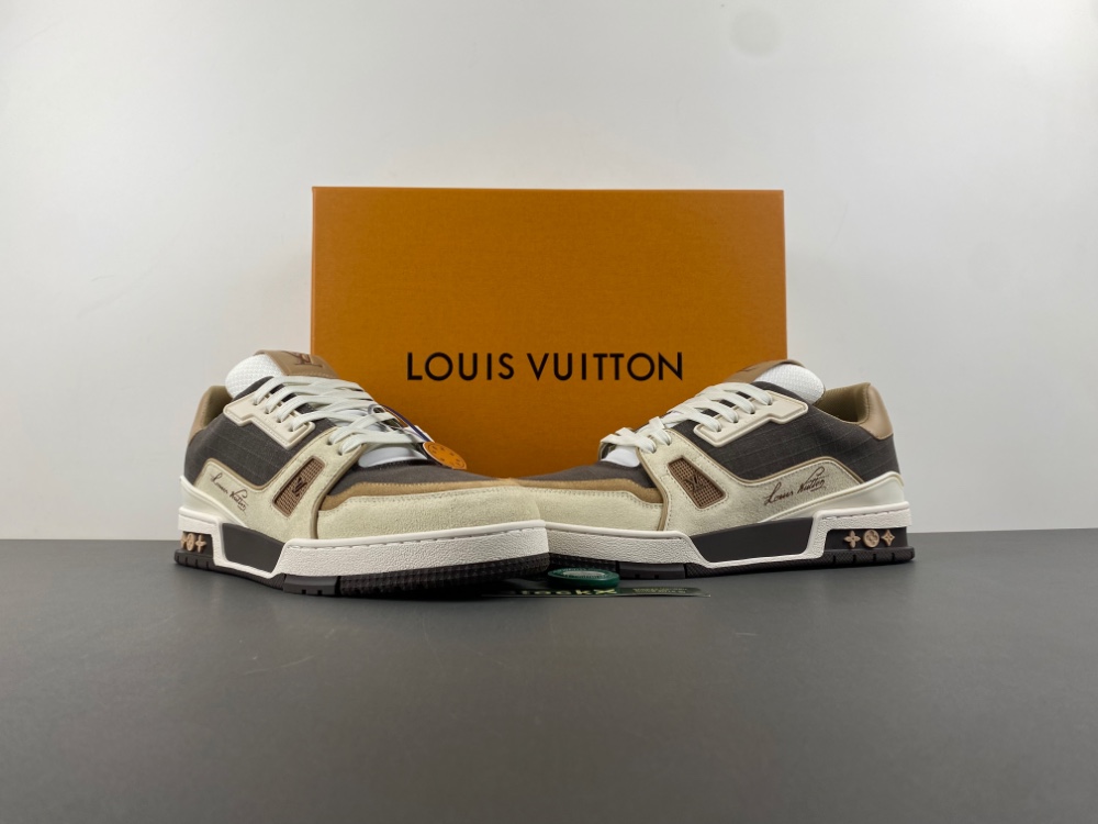 LV Trainer Sneaker