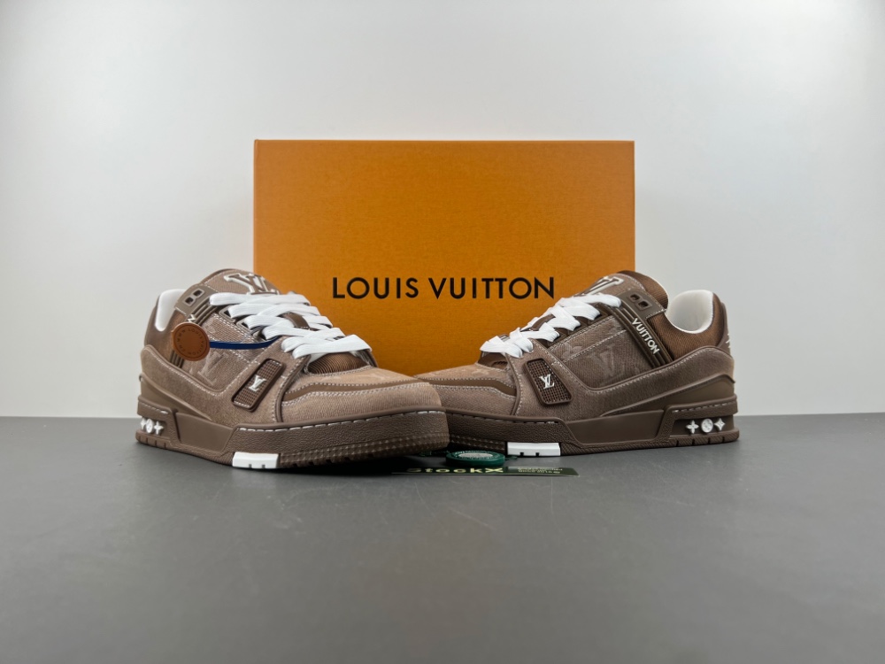 LV Trainer Sneaker
