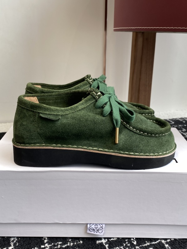 Faro lace-up in suede calfskin