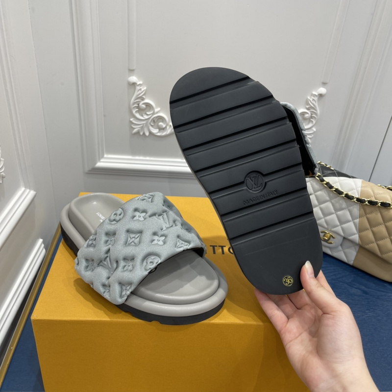 LV POOL PILLOW COMFORT MULE