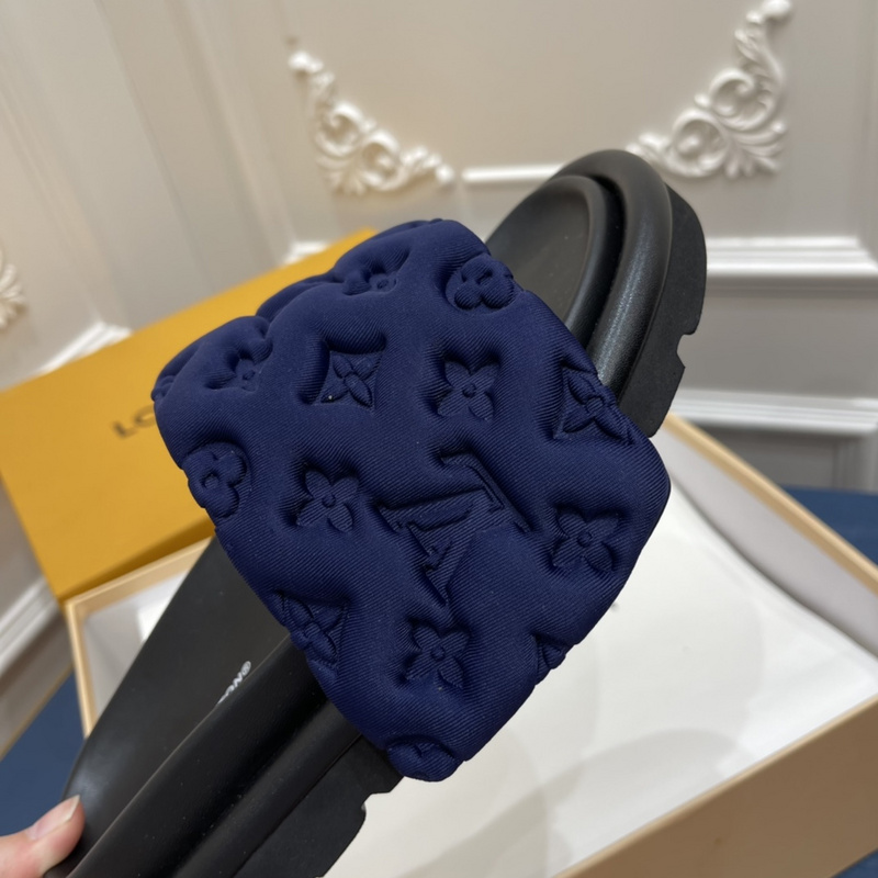 LV POOL PILLOW COMFORT MULE