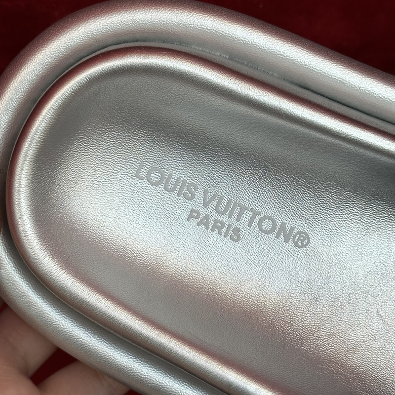 LV POOL PILLOW COMFORT MULE