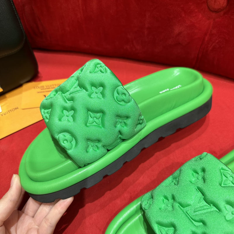 LV POOL PILLOW COMFORT MULE