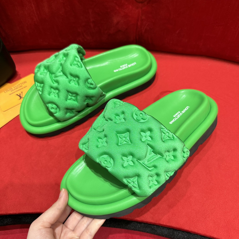 LV POOL PILLOW COMFORT MULE