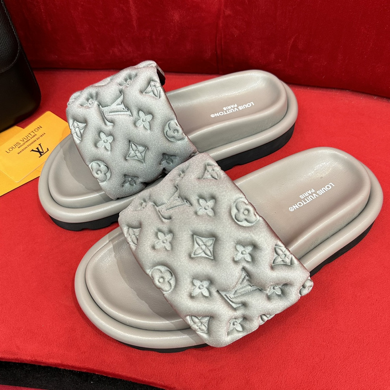 LV POOL PILLOW COMFORT MULE