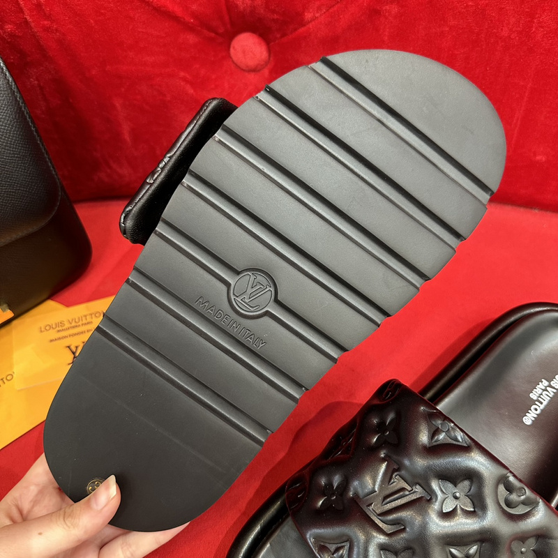 LV POOL PILLOW COMFORT MULE