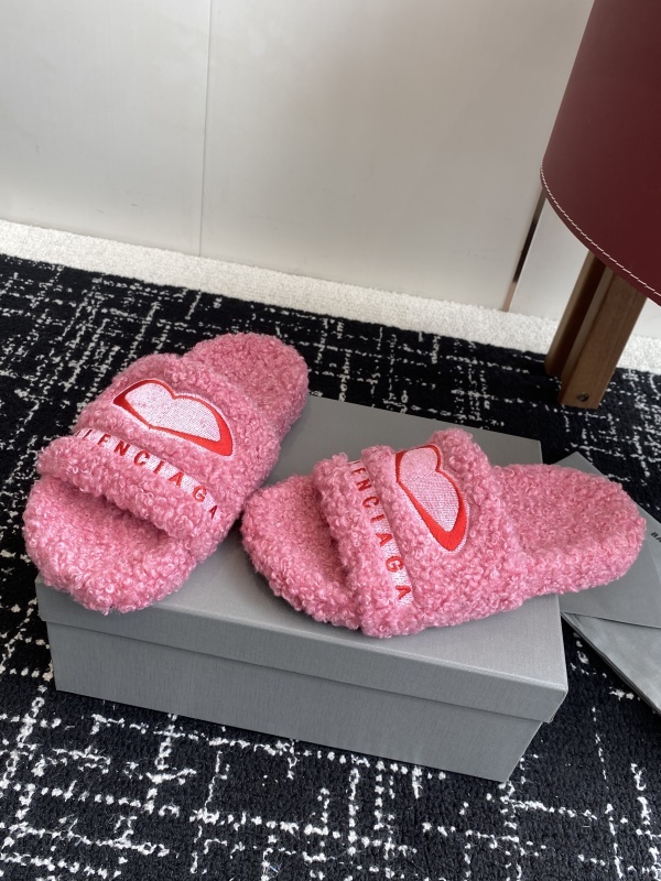 Balenciaga Furry Slide