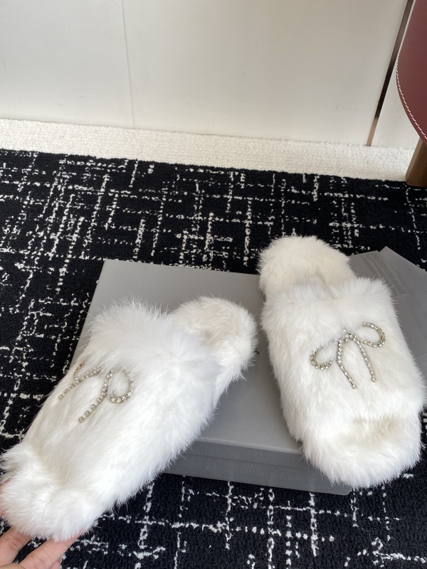 Balenciaga Furry Slide