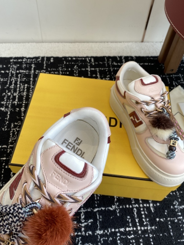 Fendi Match Leather Pink