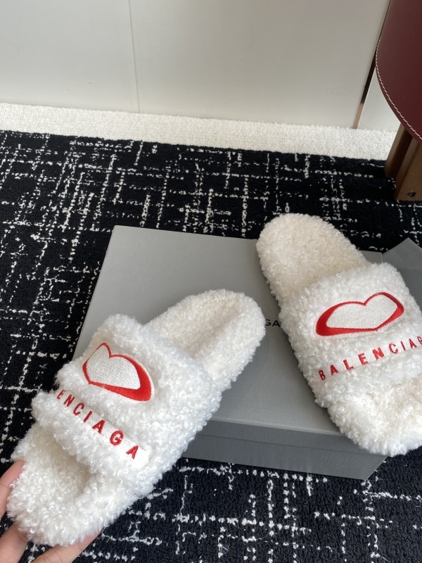 Balenciaga Furry Slide