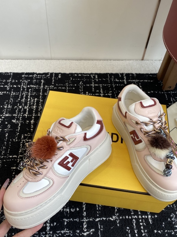 Fendi Match Leather Pink